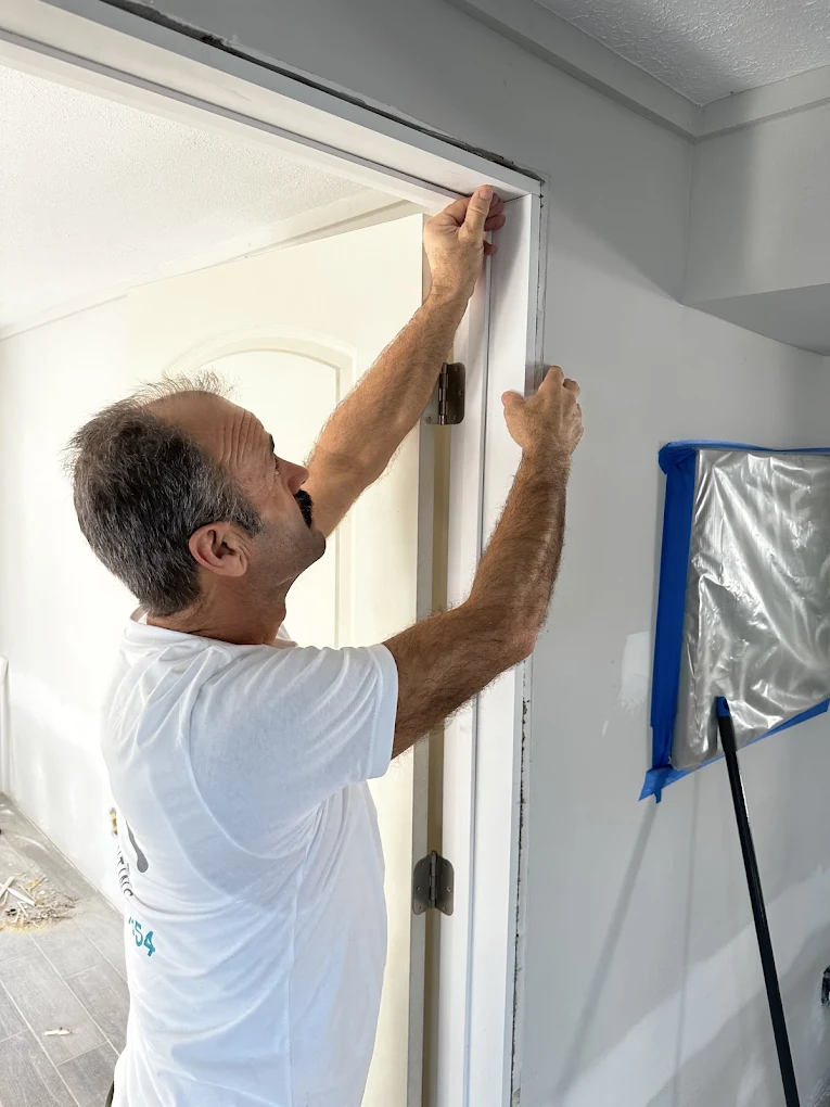 Best professional Trim Painting in Myrtle Beach - ESR Painting LLC